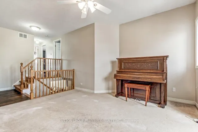 Additional image 13 of 187 Hollyridge Cres