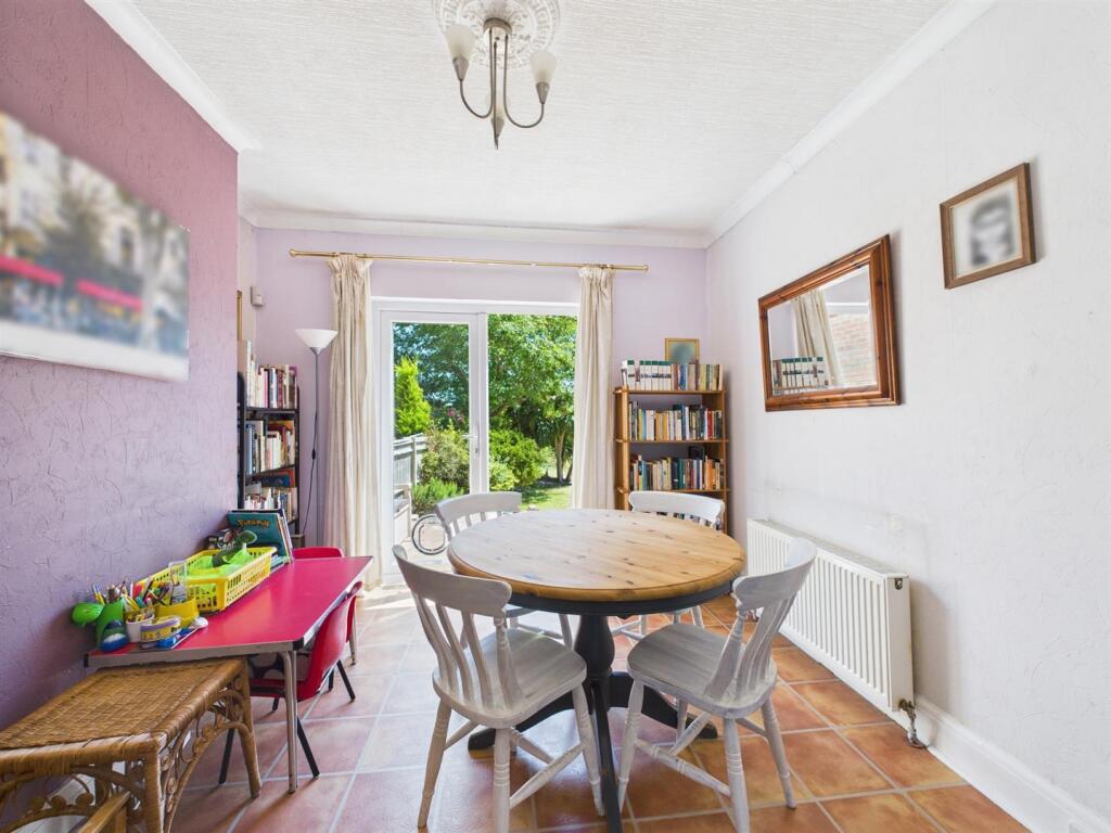 Additional image 14 of Broomfield Avenue, Telscombe Cliffs, Peacehaven