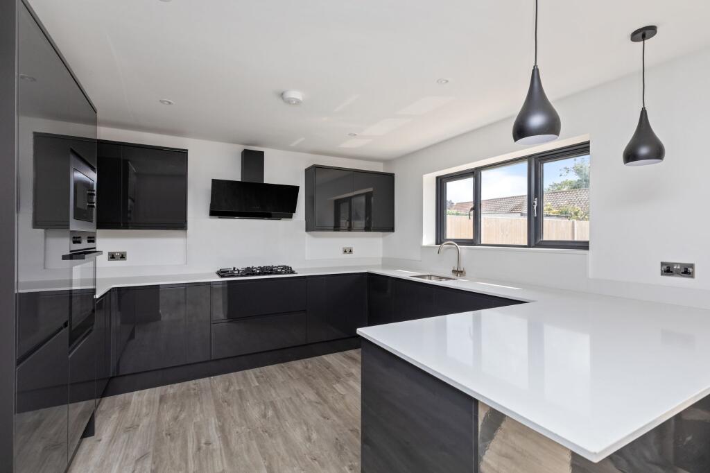 Additional image 4 of Swanbourne Road, Littlehampton, BN17