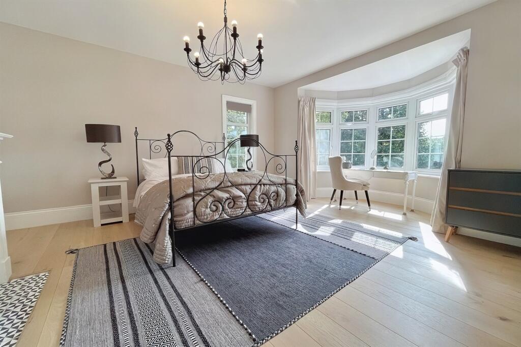 Additional image 5 of Portman Estate