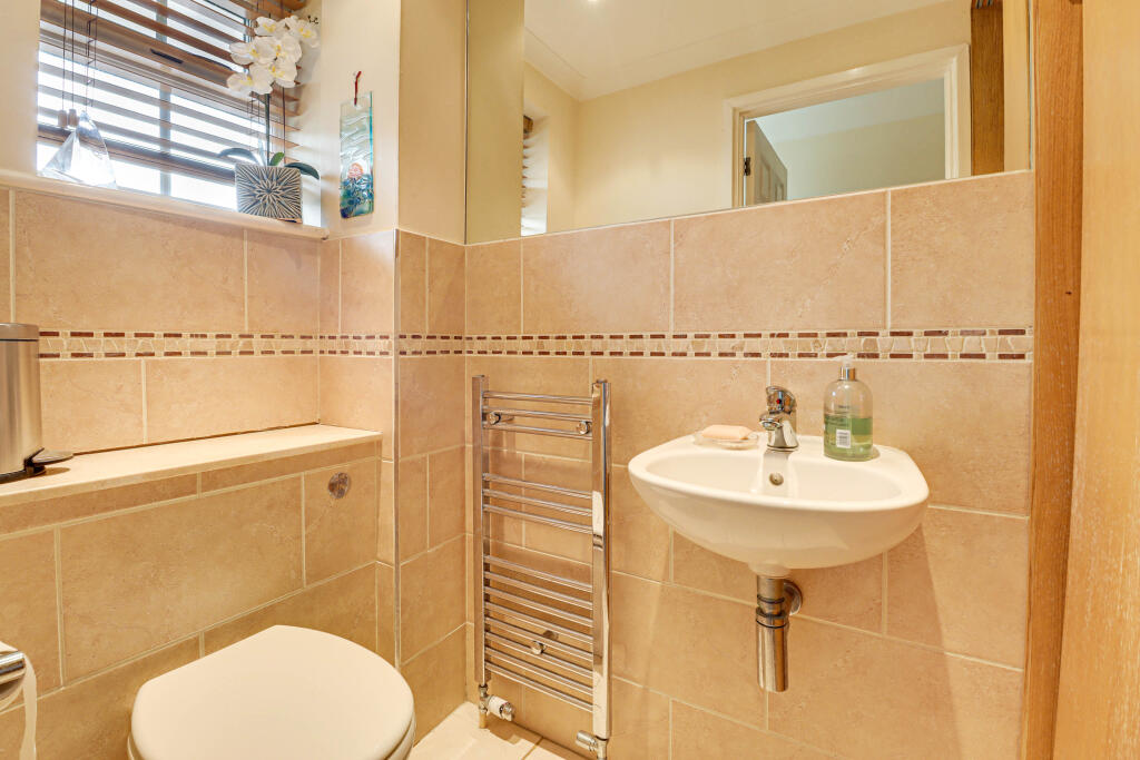 Additional image 8 of Cranbourne Drive, Harpenden, Hertfordshire, AL5