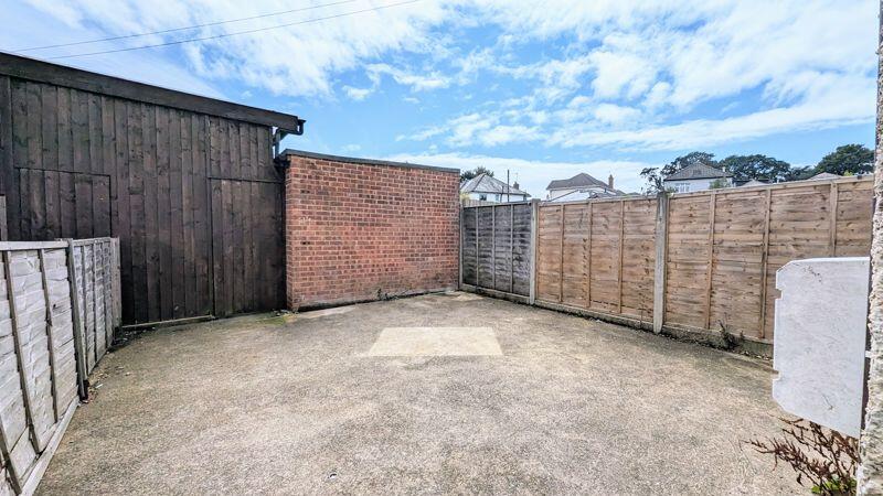 Additional image 5 of Spacious Maisonette In Popular Location