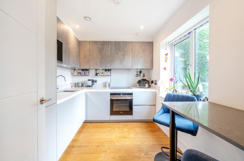 Additional image 5 of Leaside Close, Welwyn Gaden City, AL8