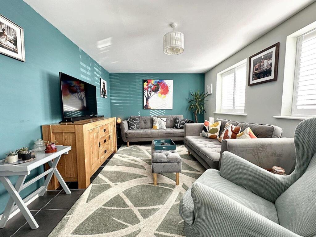 Additional image 5 of Gladys Avenue, Peacehaven, BN10 8FF