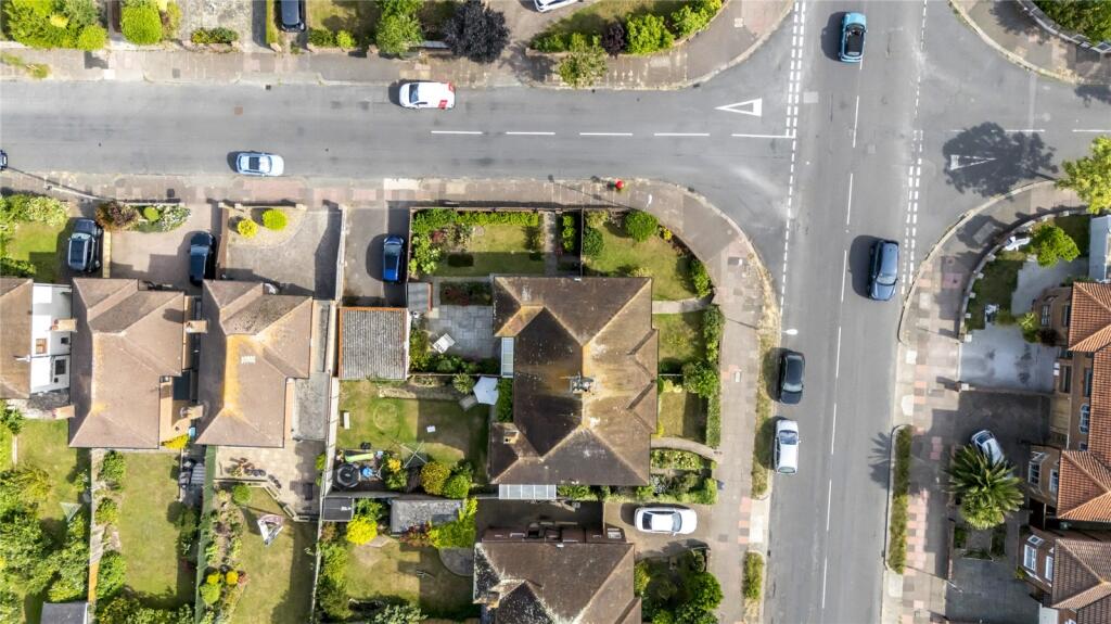 Additional image 24 of George V Avenue, Worthing, West Sussex, BN11