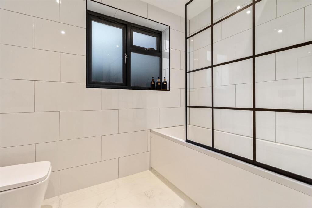 Additional image 18 of Maytree Close, Angmering, Littlehampton