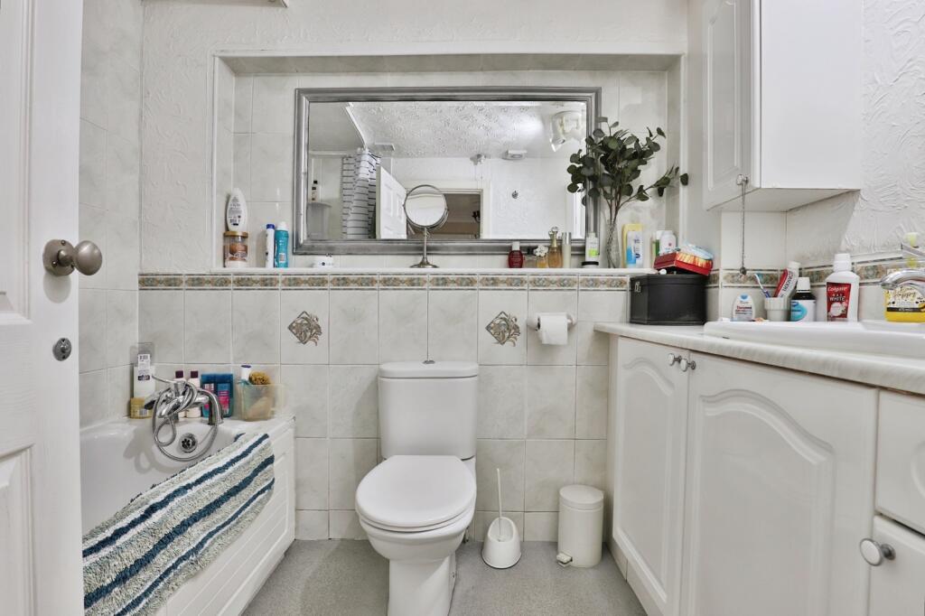 Additional image 17 of Meadowland, Christchurch, BH23