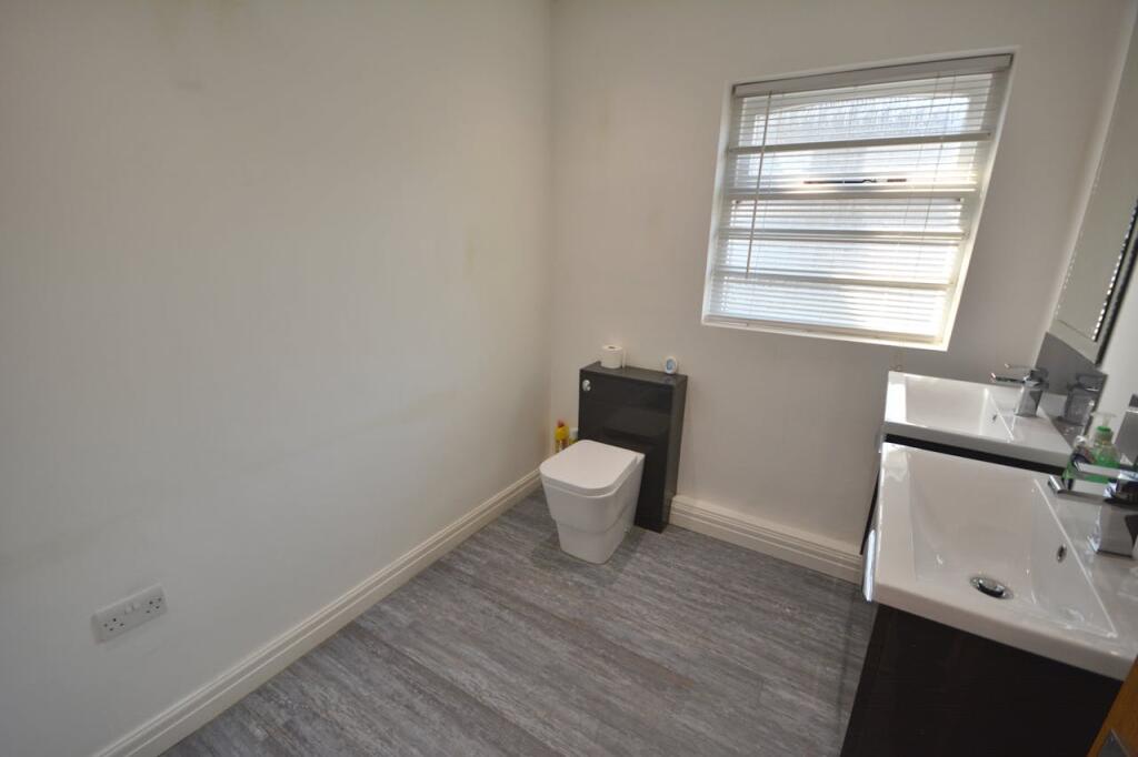 Additional image 7 of 8 Square Street, Ramsbottom, Bury, BL0 9BE