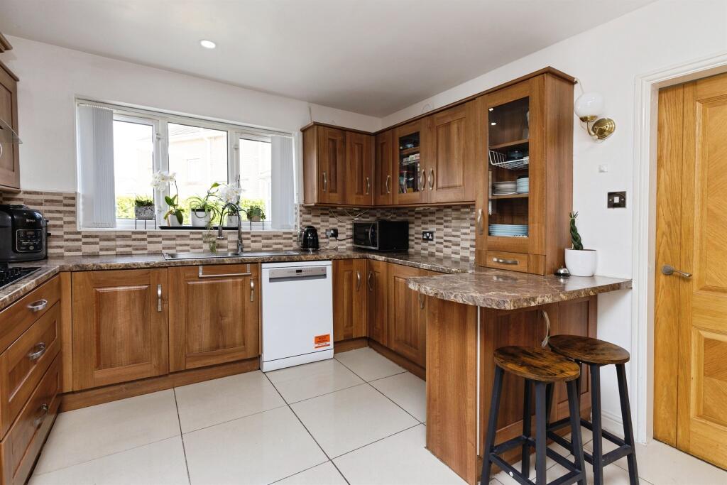 Additional image 5 of Hollybank Road, Bradford