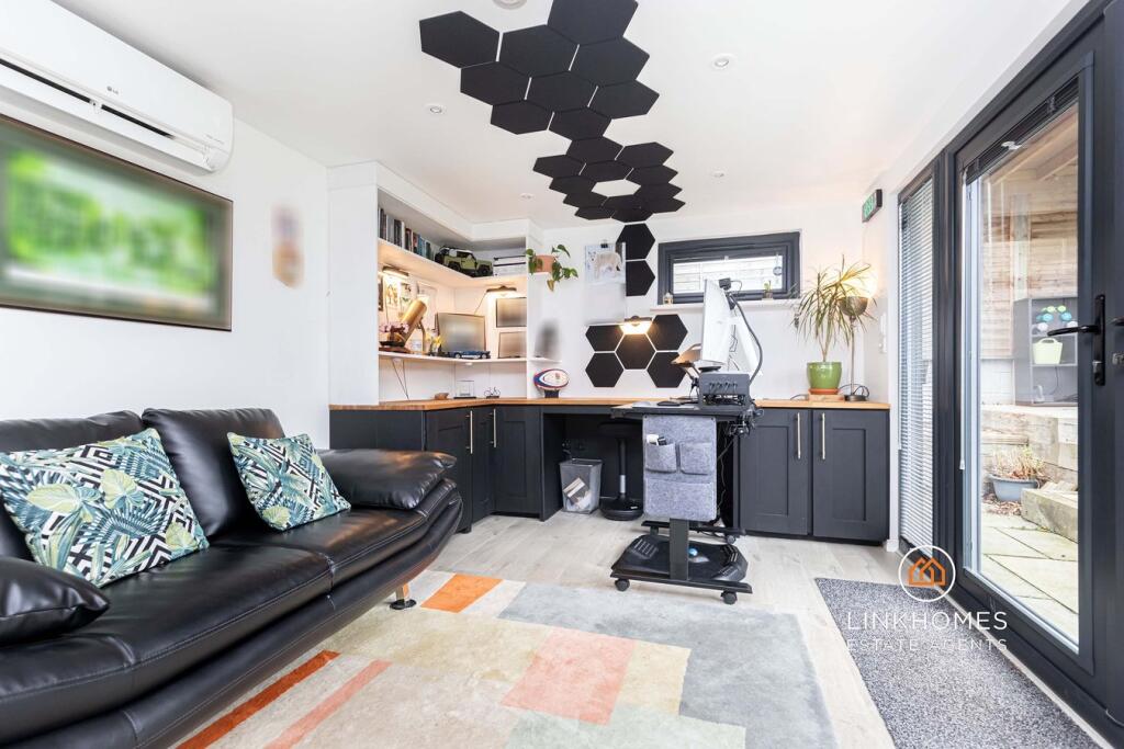 Additional image 29 of Insley Crescent, Broadstone, BH18