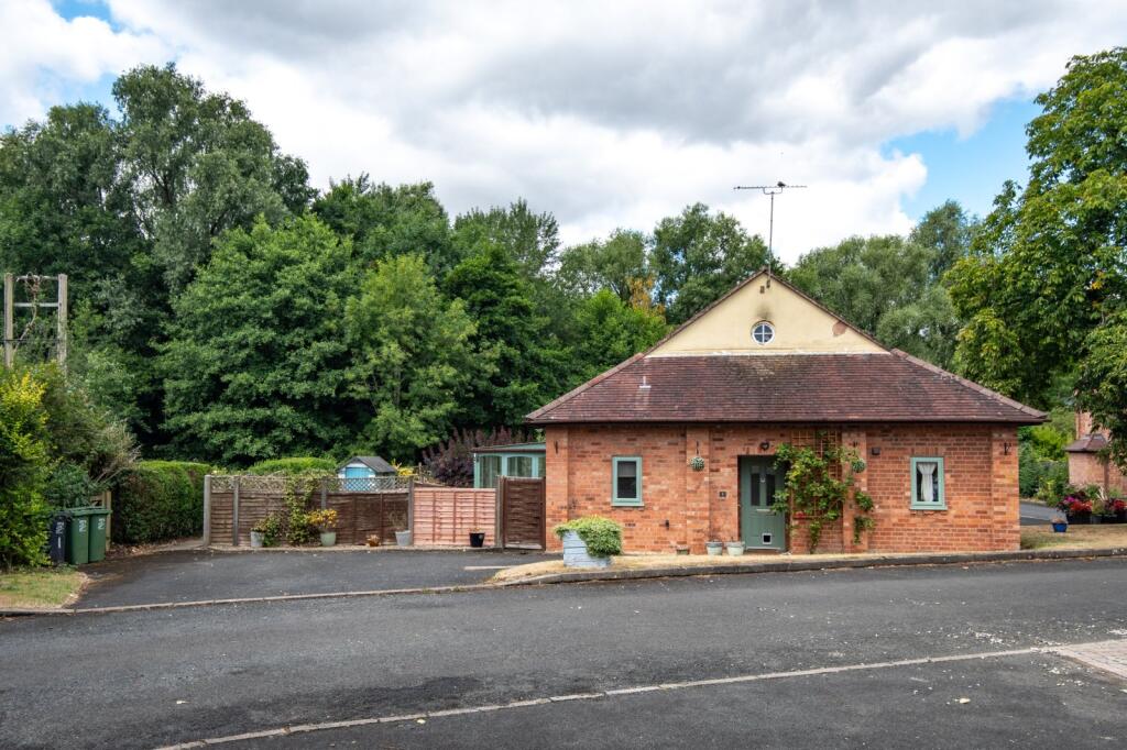 Property image for Brooklands Lane, Redditch, Worcestershire, B98
