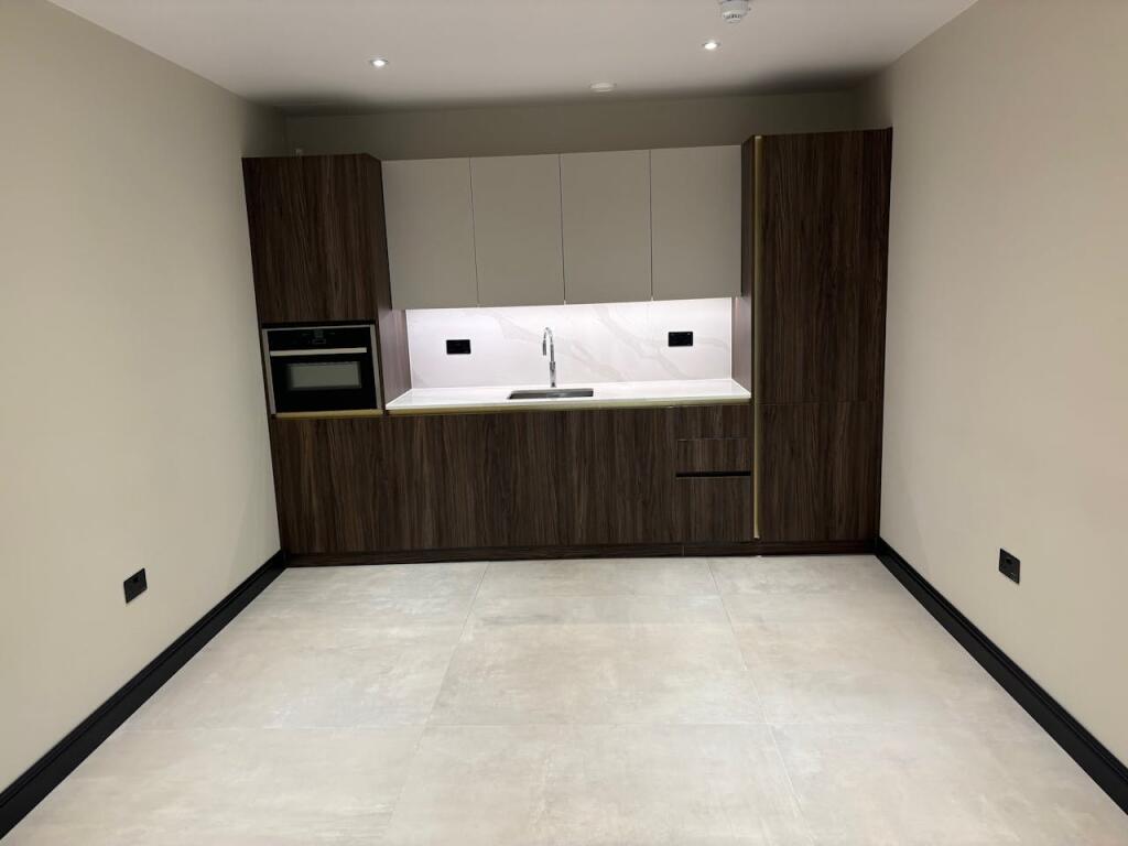 Additional image 9 of Unit 4, Wellington Road, London Colney, AL2 1EY