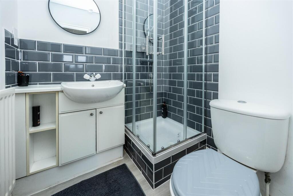 Additional image 25 of Yateholm Drive, Bradford