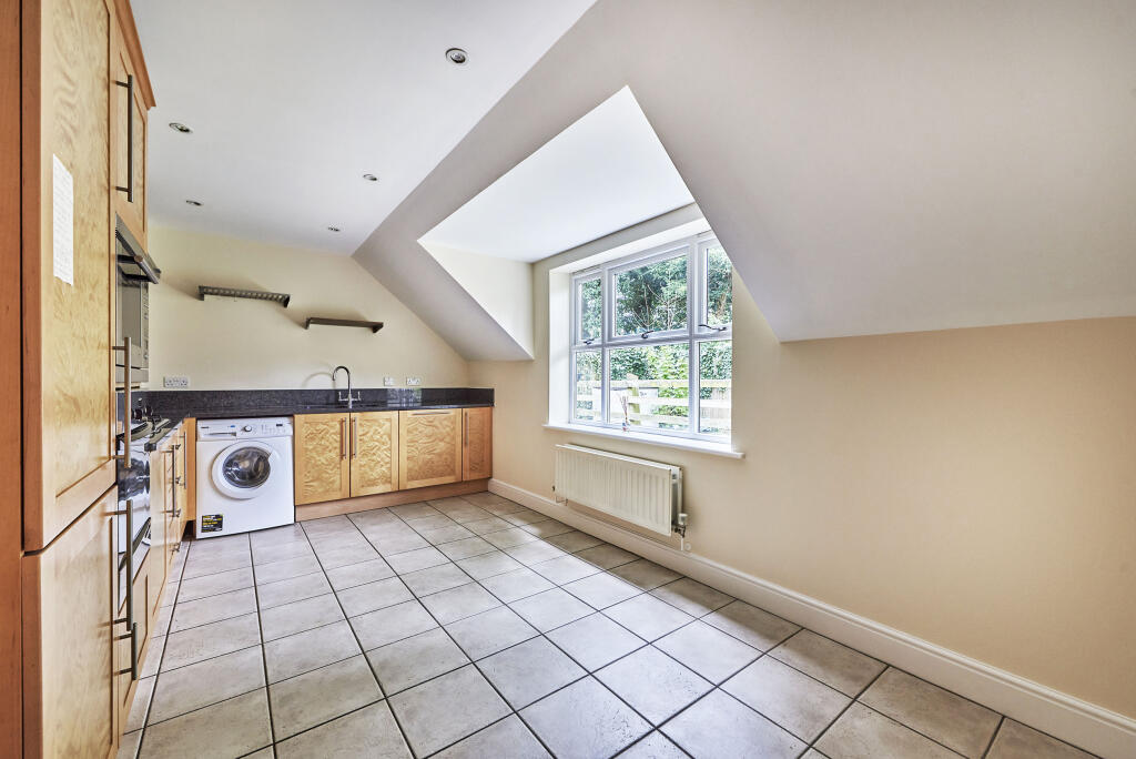 Additional image 11 of Trevelyan Place, St Stephens Hill, St Albans, Herts, AL1