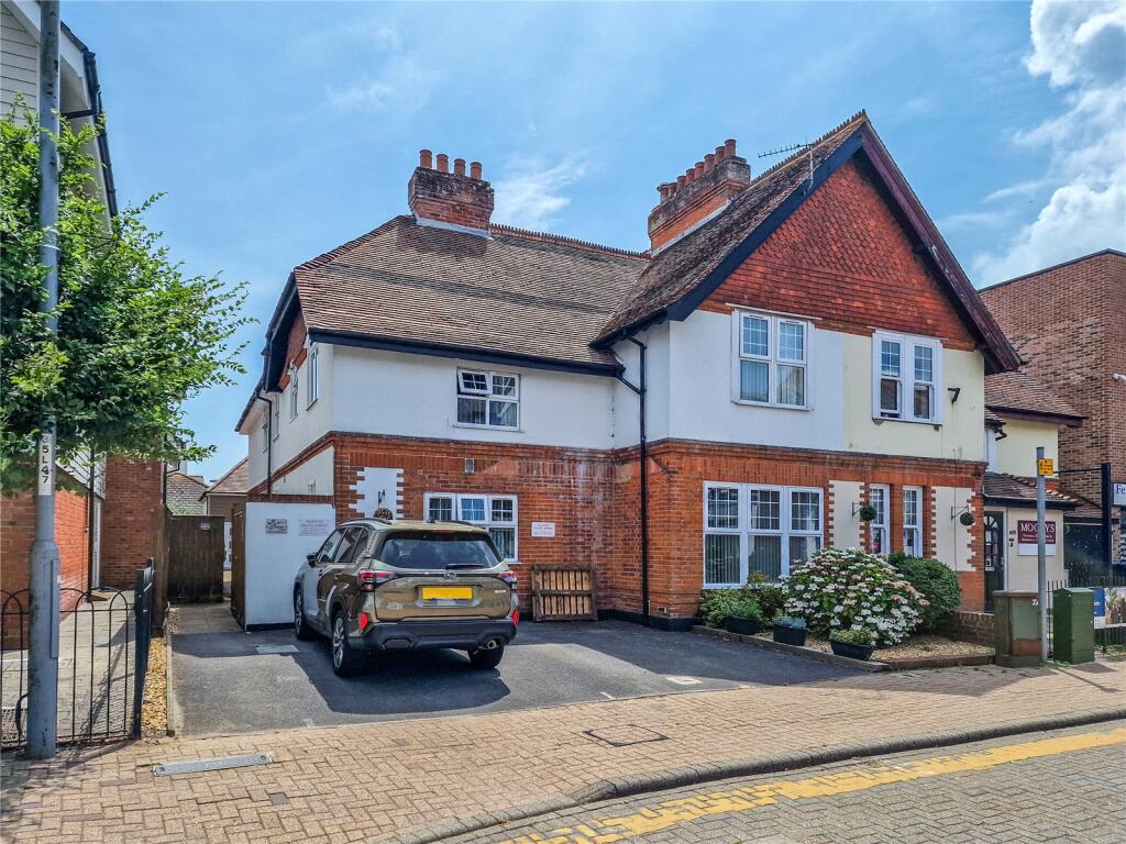 Lymington Road, Highcliffe, Christchurch, BH23
