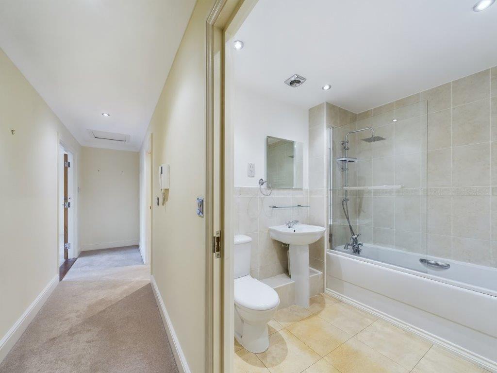 Additional image 2 of 12 Francis House 60 Manor Road, Solihull B91 2BL