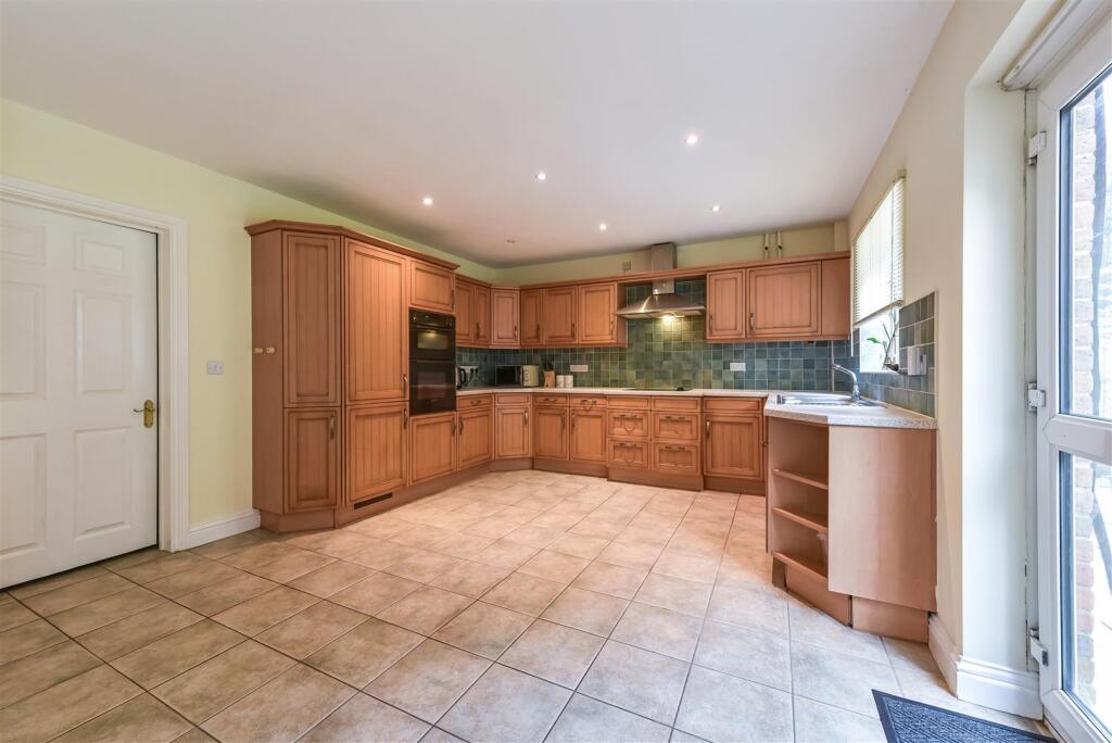 Additional image 6 of Hunters Mews, Fontwell