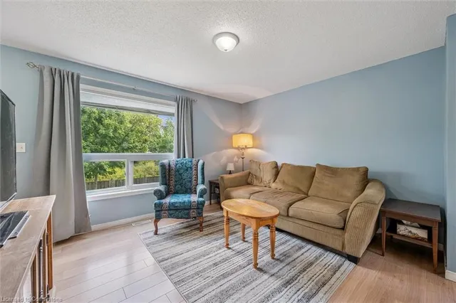 Additional image 13 of 23 Howe Dr Unit 8