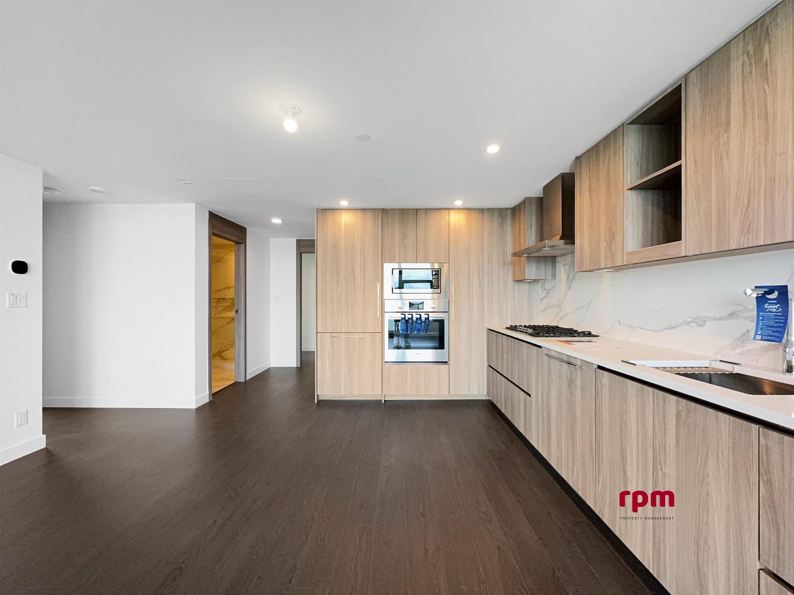 34xx 13778 100 AVENUE|Surrey, British Columbia V3T0V3