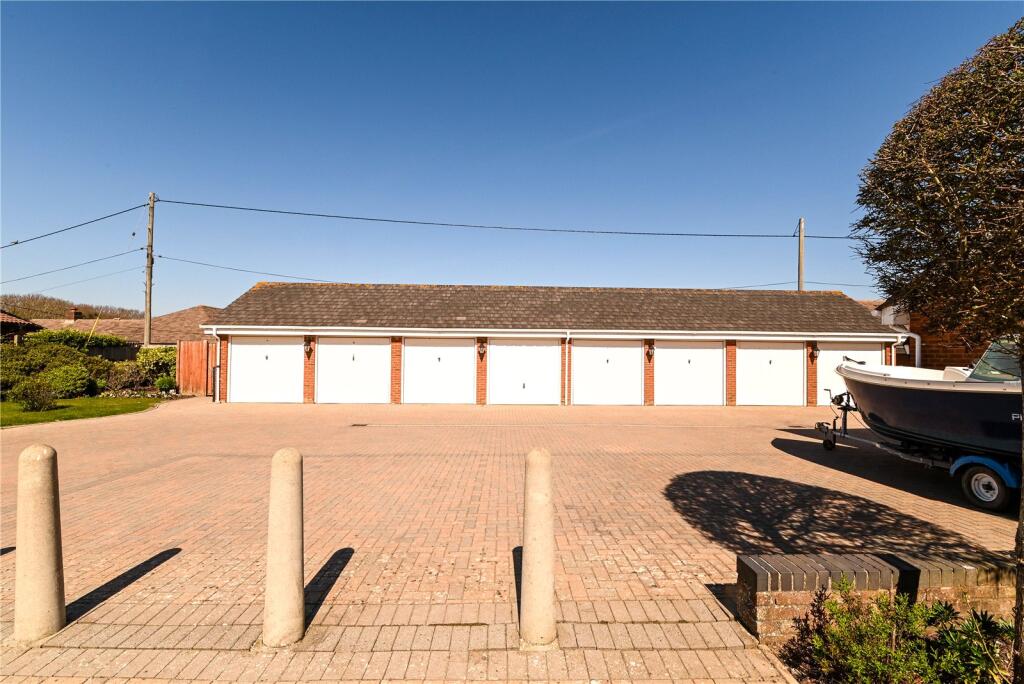 Additional image 18 of Seascape, 50-52 Marine Drive East, Barton on Sea, Hampshire, BH25