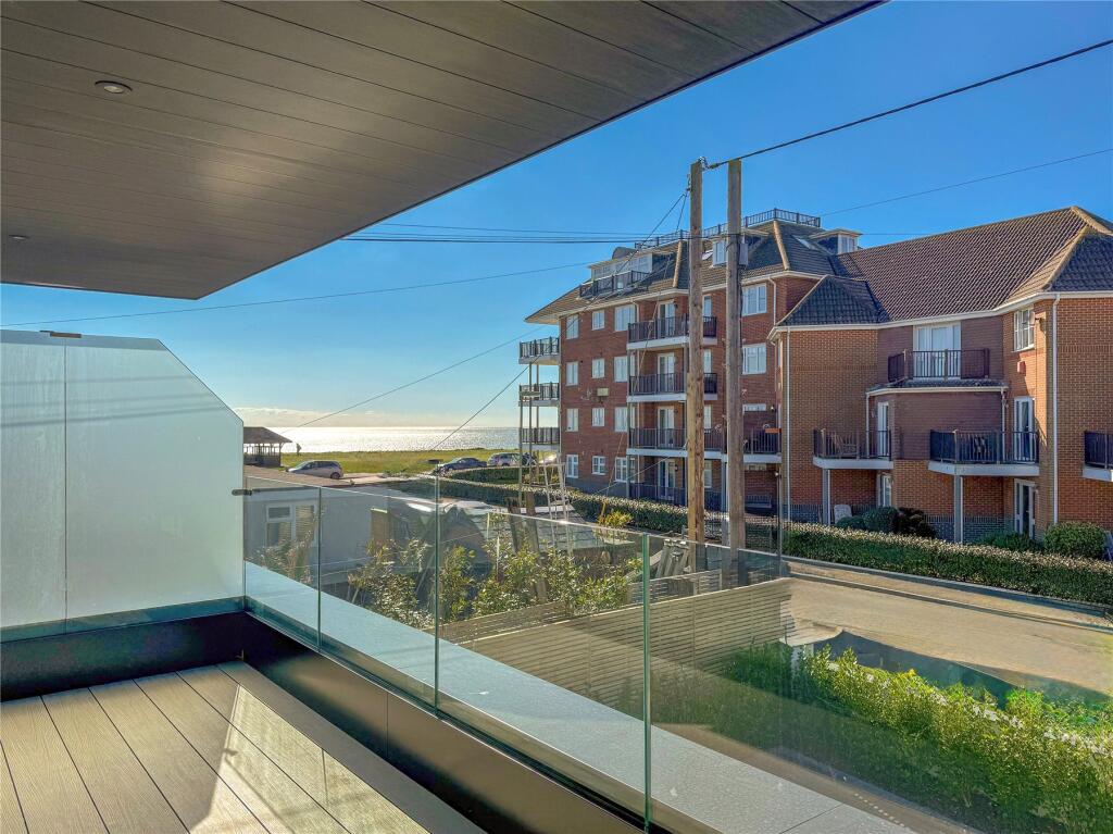 Additional image 12 of First Marine Avenue, Barton on Sea, New Milton, Hampshire, BH25