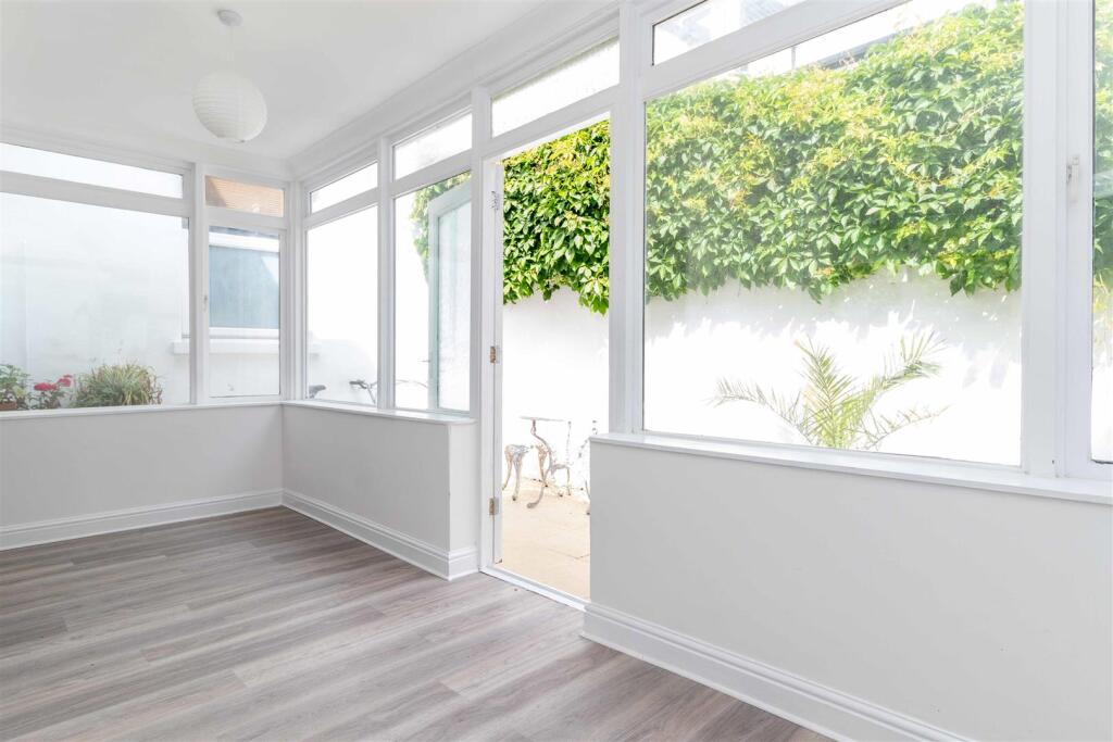 Additional image 4 of Graham Road, Worthing