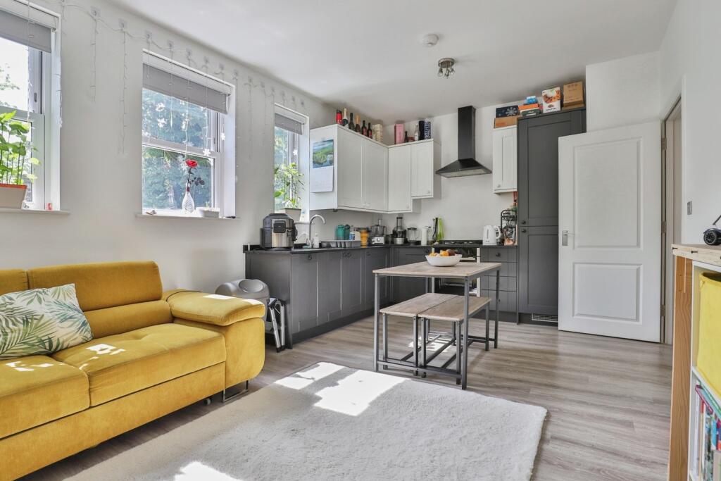 Additional image 4 of Lansdowne Road, Bournemouth, Dorset, BH1