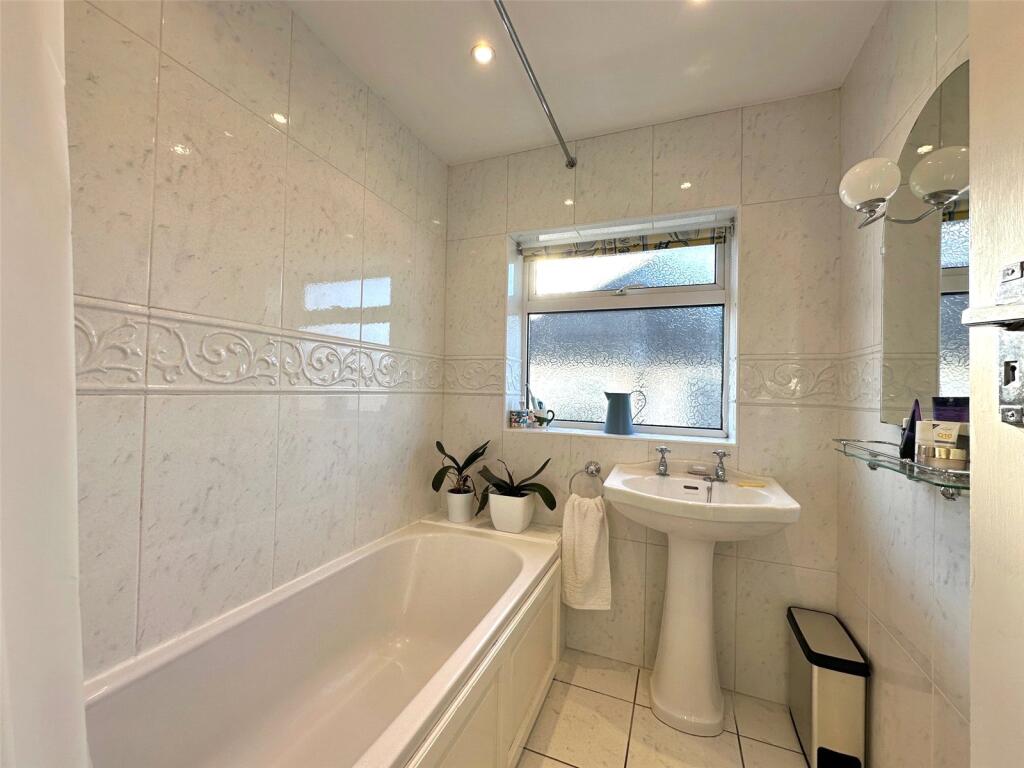 Additional image 9 of Lawns Avenue, Old Town, Eastbourne, East Sussex, BN21