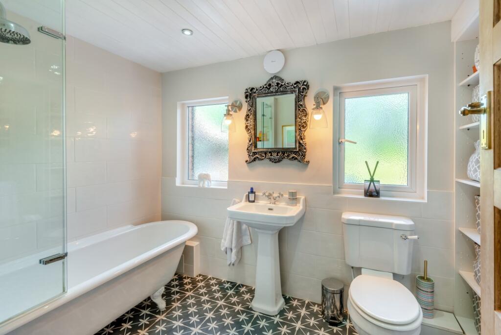 Additional image 9 of Douglas Road, Harpenden, Hertfordshire
