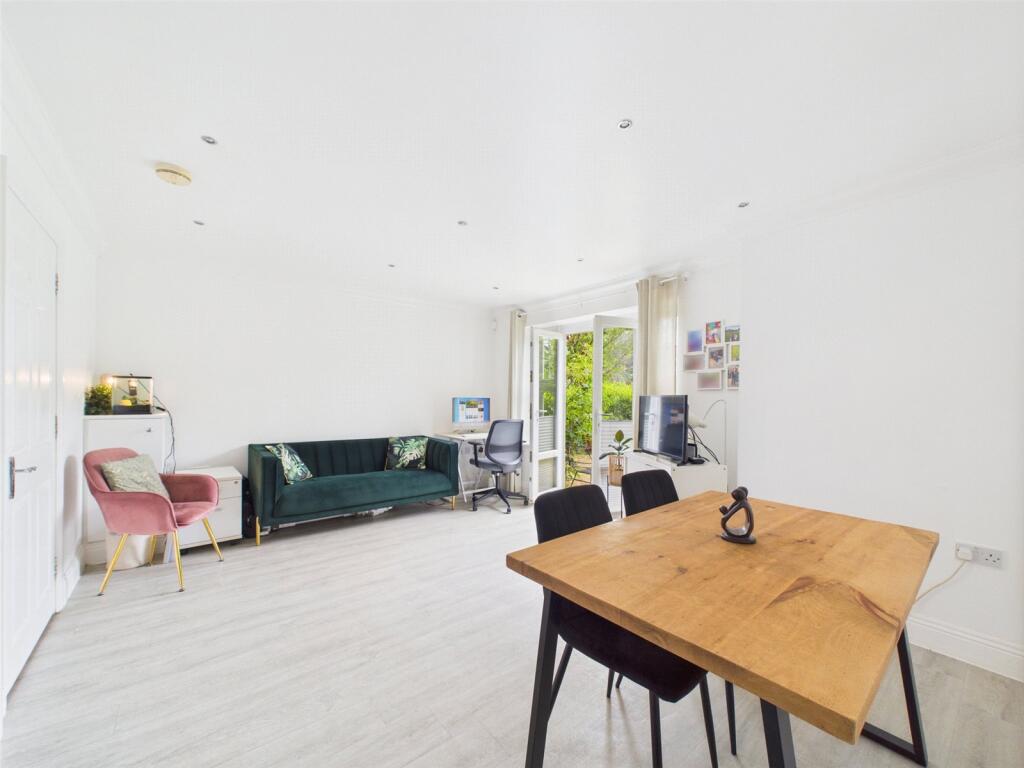 Additional image 14 of Holdenhurst Road, Bournemouth, Dorset, BH8