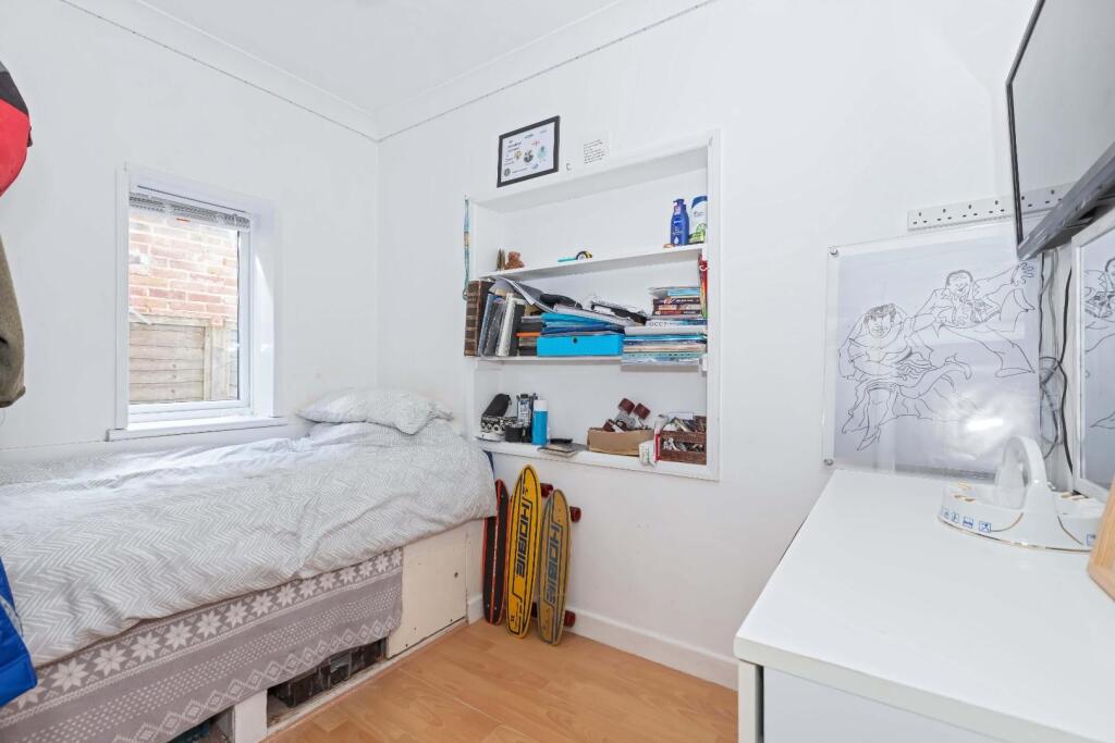 Additional image 18 of Bristol Avenue, Lancing