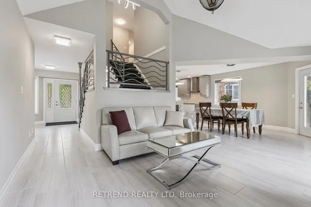 Additional image 6 of 134 QUEEN CHARLOTTE Cres