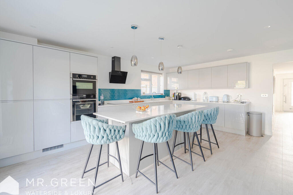 Additional image 12 of Essex Avenue, West Christchurch, BH23 2SF