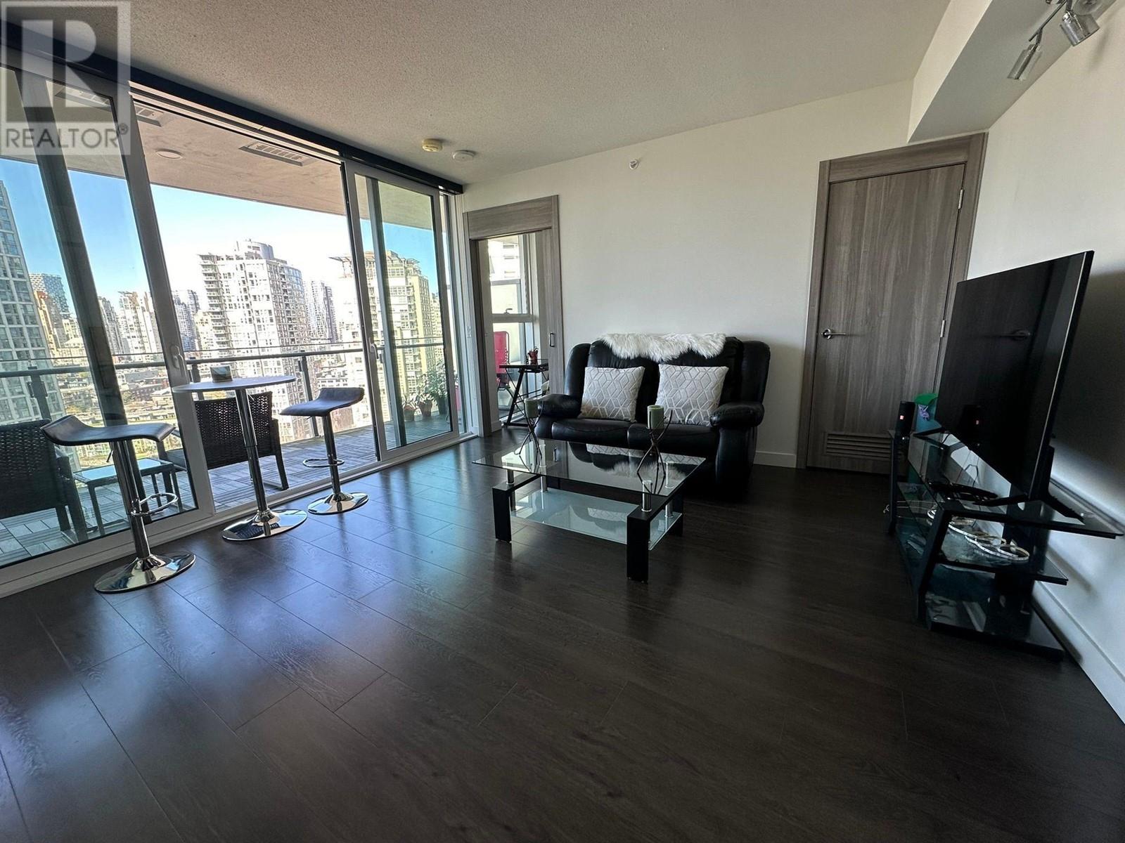 89 NELSON STREET|Vancouver, British Columbia V6Z0E7