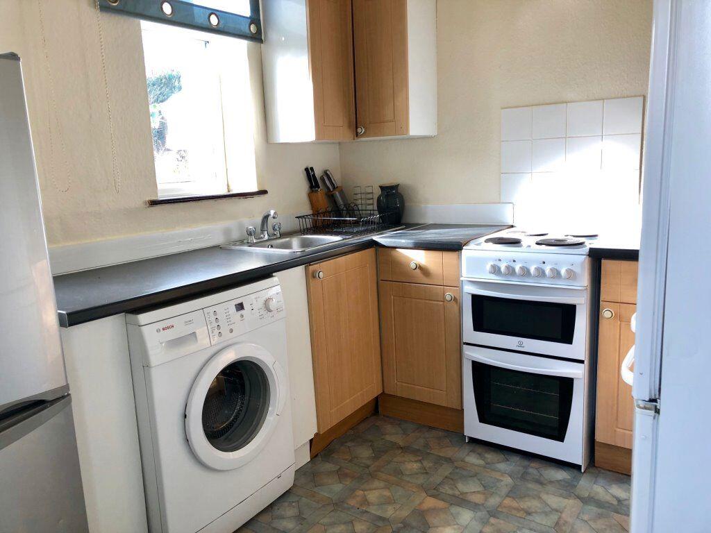 Additional image 2 of STUDENT THREE/ FOUR BEDROOM HOUSE (113st)