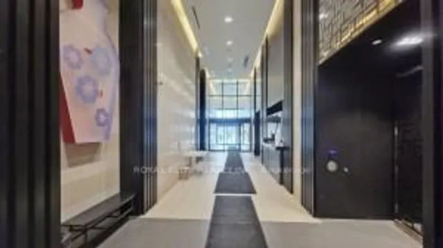 Additional image 31 of 501 Yonge St Unit 4902