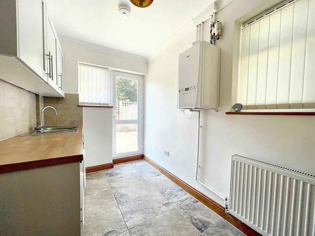 Additional image 8 of Central Avenue, Telscombe Cliffs, BN10 7NB