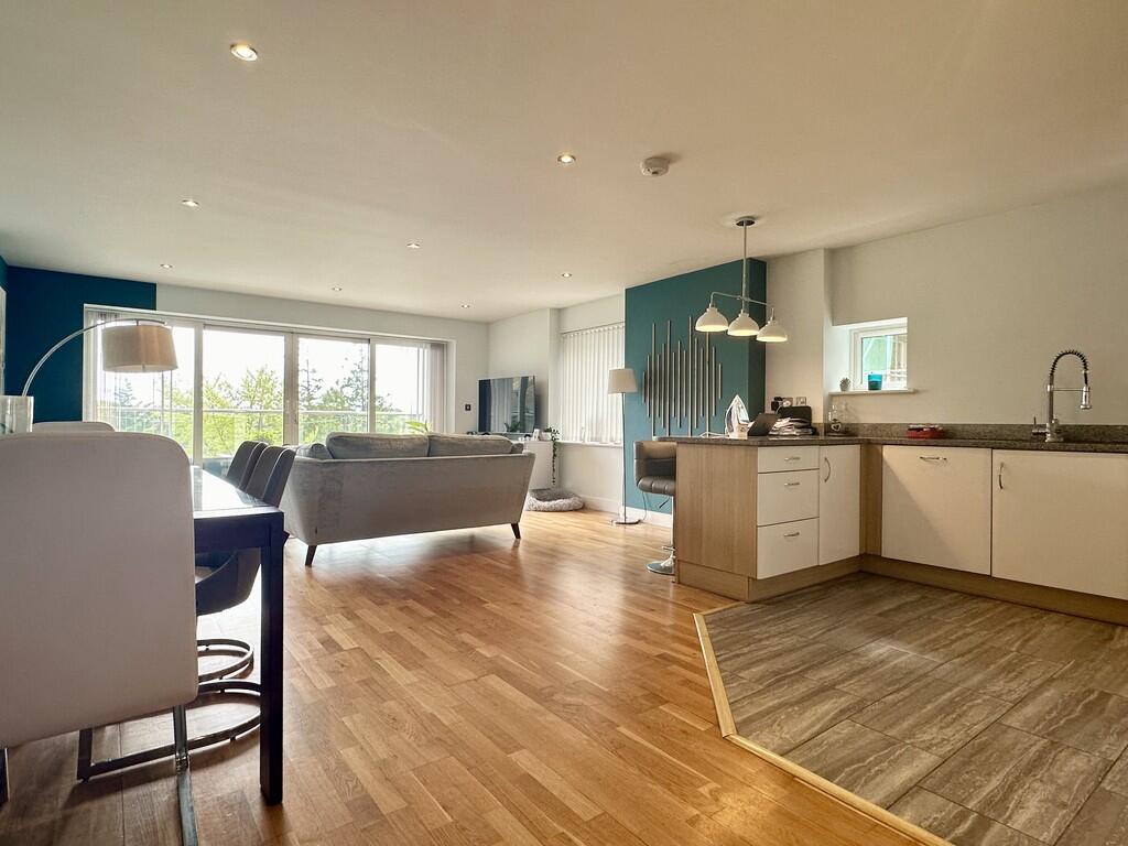 Additional image 4 of Highmoor Court