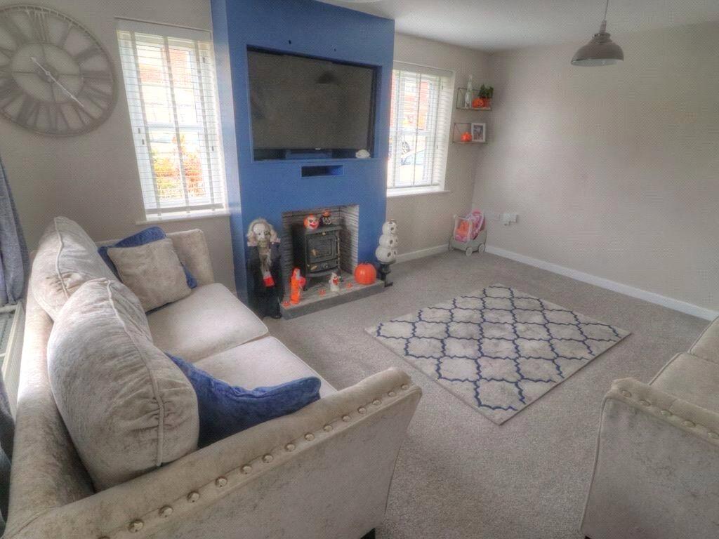 Additional image 9 of Fallowfield Walk, Bradford, West Yorkshire, BD4