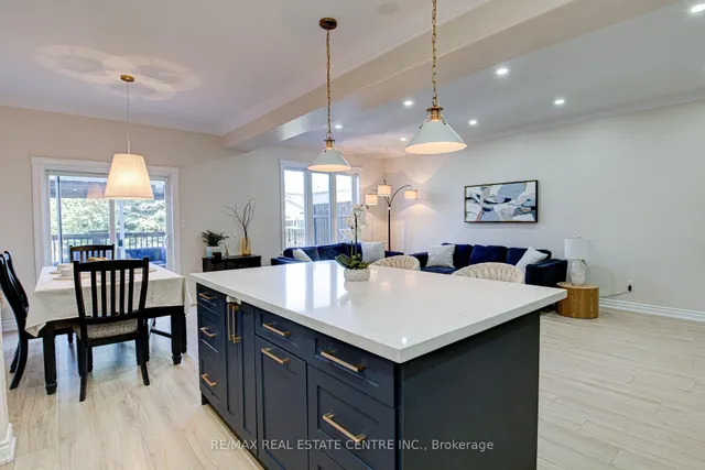 Additional image 12 of 428 Thomas Slee Dr