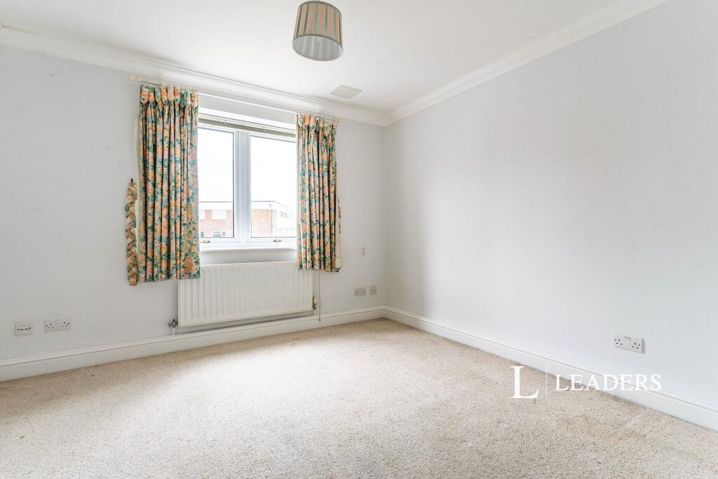 Additional image 8 of Seafront Flat in Rustington