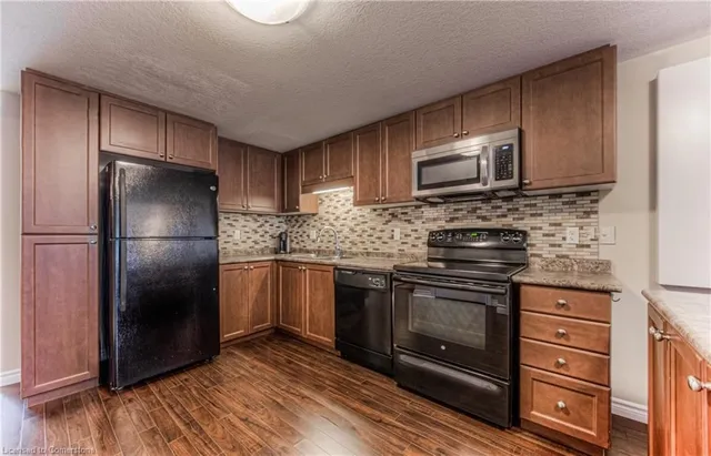 Additional image 12 of 240 Rachel Cres Unit F
