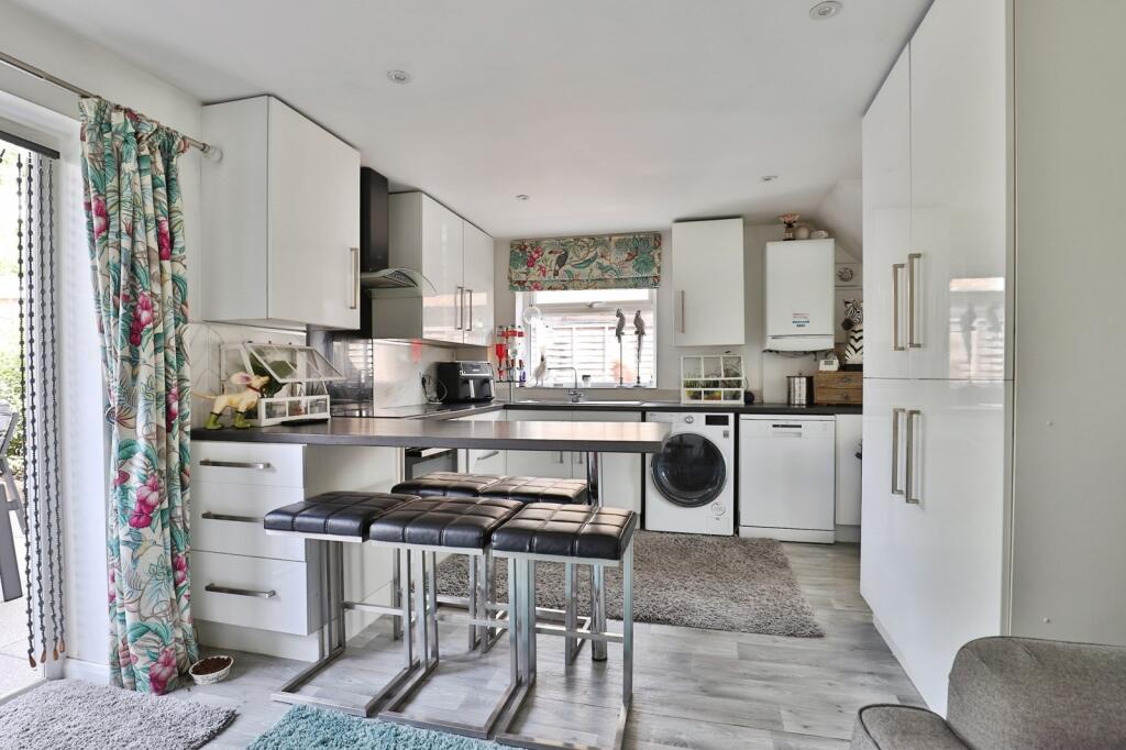 Additional image 8 of Raleigh Close, RINGWOOD, Hampshire, BH24