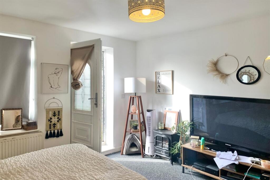 Additional image 8 of Poole