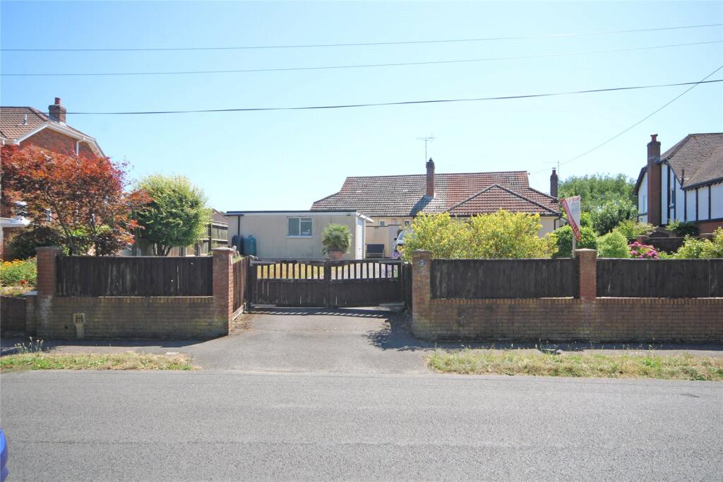 Additional image 15 of Highlands Road, Barton on Sea, New Milton, Hampshire, BH25