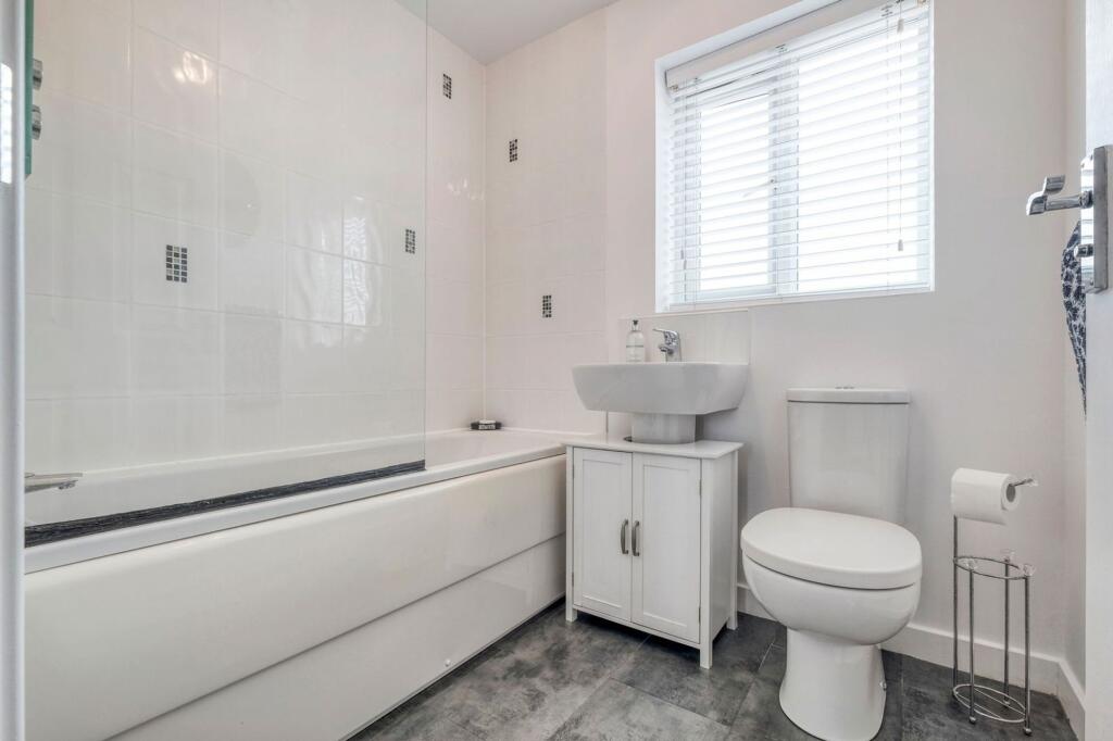 Additional image 13 of Berry Maud Lane, Shirley, B90