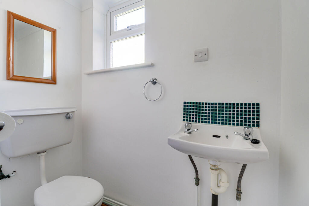 Additional image 12 of Aldwickbury Crescent, Harpenden, AL5