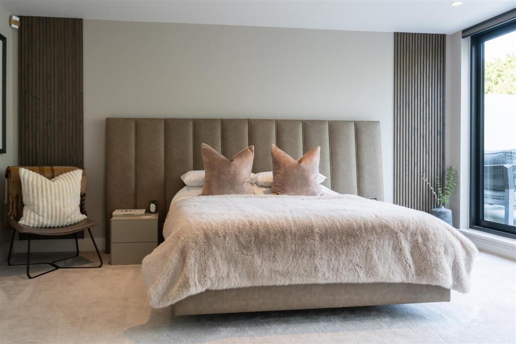 Additional image 17 of Bessborough Road, Canford Cliffs