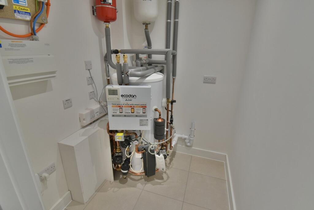 Additional image 19 of 14 Golf Links Road, Ferndown, BH22