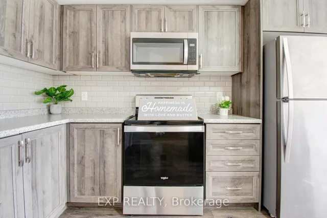 Additional image 32 of 150 ROCHEFORT St Unit E